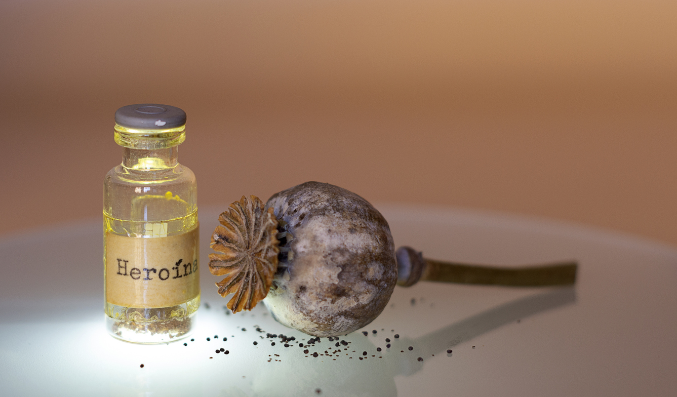 Heroine bottle and capsule of opium