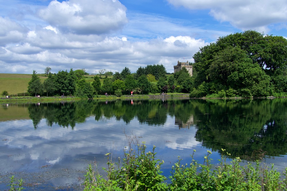 Scenic view of nature near alcohol rehab Hamilton, reflecting calmness