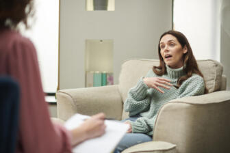 Therapist and patient discussing alcohol rehab in Neath Port Talbot